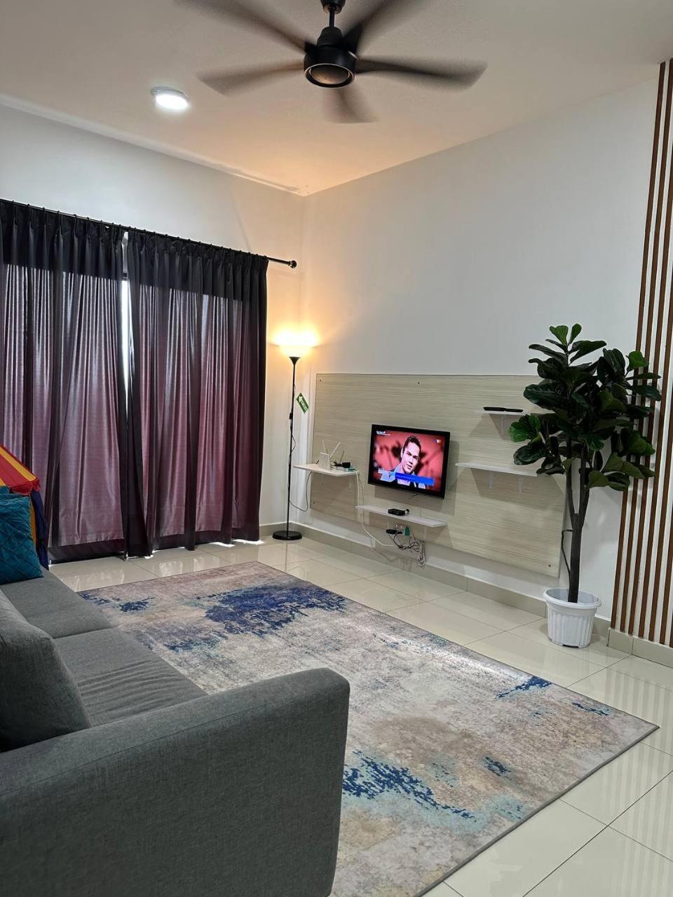 Inadh Suites @ Icon Residence With Pool Kuala Terengganu Esterno foto